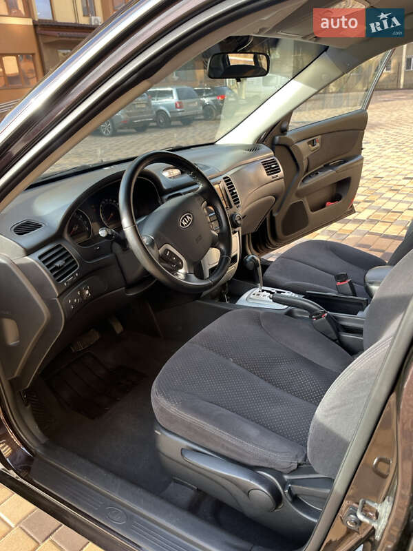 Седан Kia Magentis 2007 в Измаиле