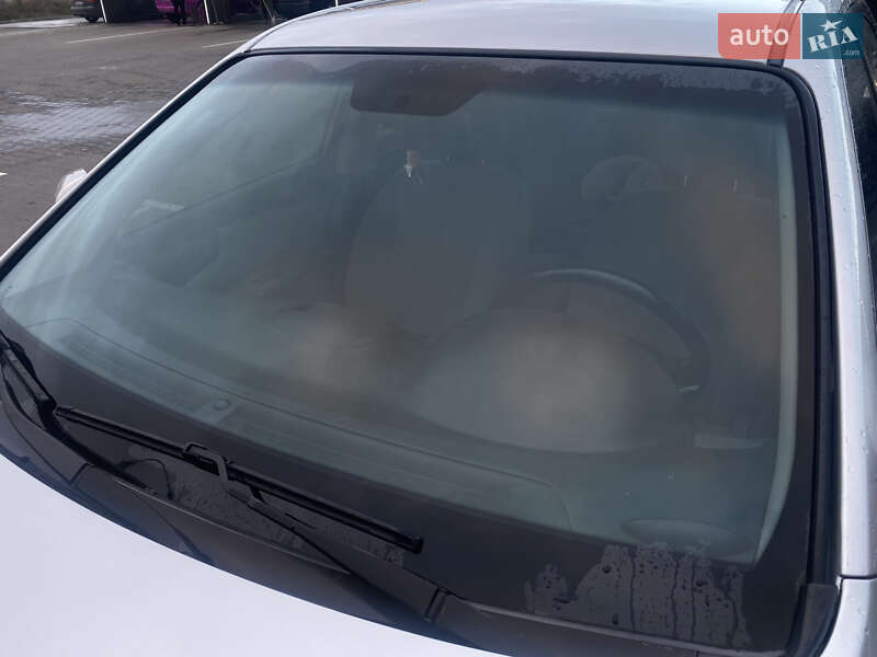 Седан Kia Magentis 2008 в Виннице