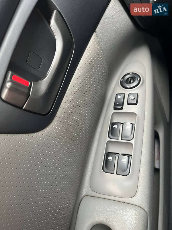 Седан Kia Magentis 2008 в Івано-Франківську