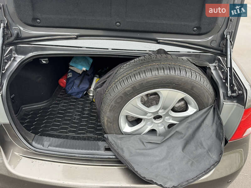 Седан Kia Magentis 2008 в Прилуках