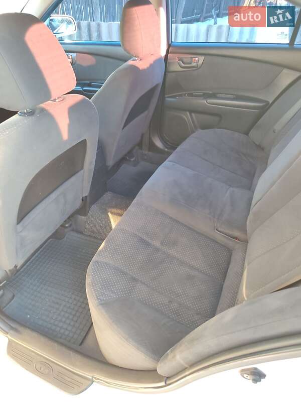 Седан Kia Magentis 2008 в Києві