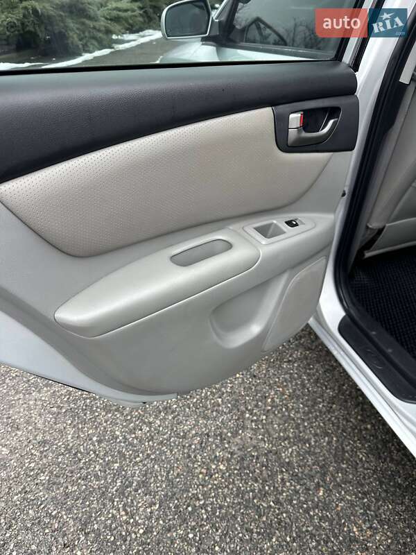 Седан Kia Magentis 2008 в Новомосковске фото 20 Седан Kia Magentis 2008 в Новомосковске