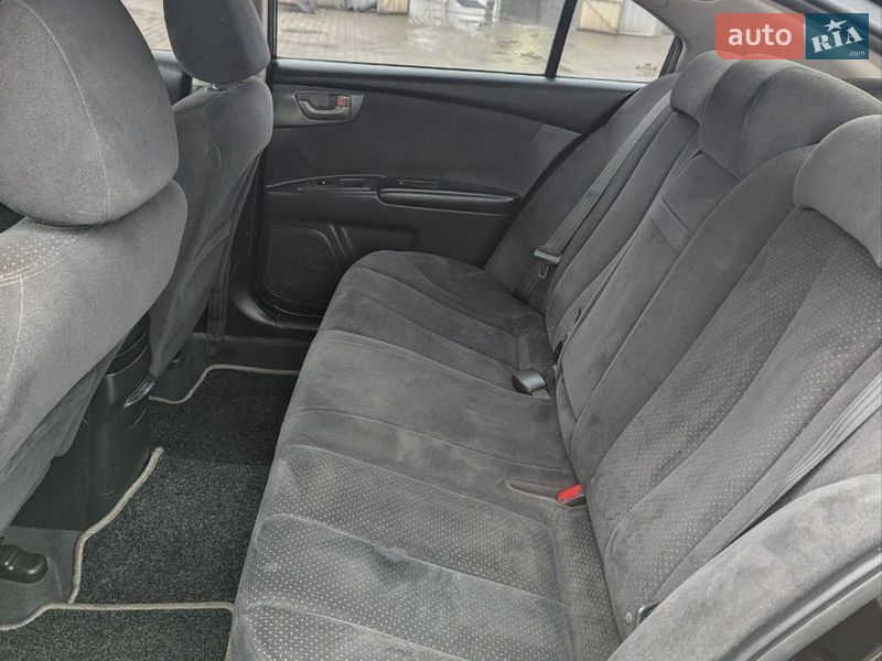 Седан Kia Magentis 2007 в Староконстантинове