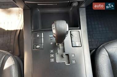 Внедорожник / Кроссовер Kia Mohave 2010 в 