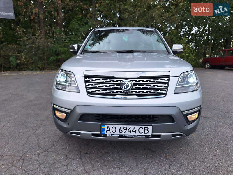 Позашляховик / Кросовер Kia Mohave 2016 в 