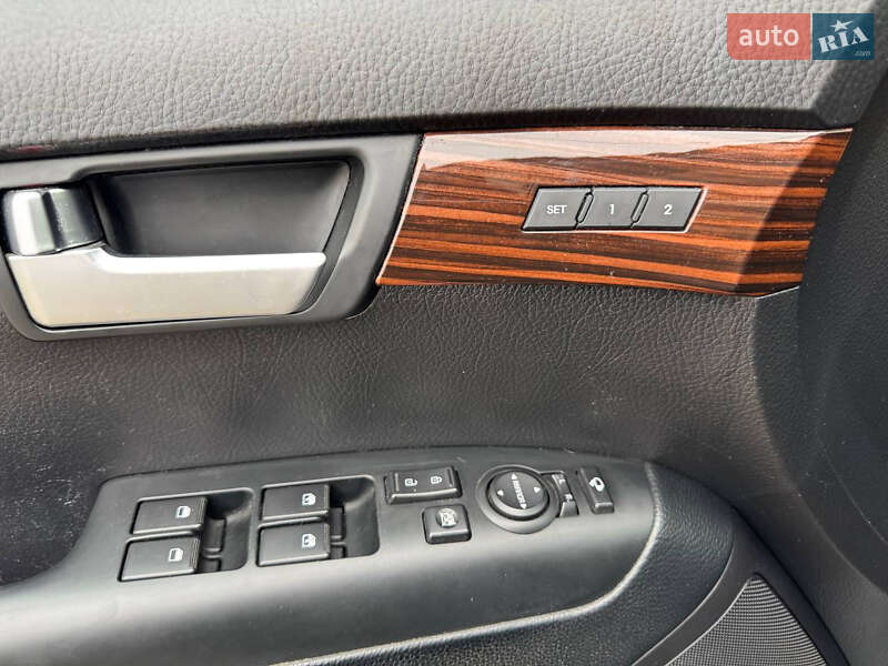 Позашляховик / Кросовер Kia Mohave 2016 в Одесі