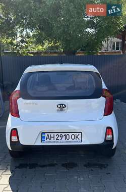 Хэтчбек Kia Morning 2016 в 