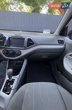 Хэтчбек Kia Morning 2016 в 