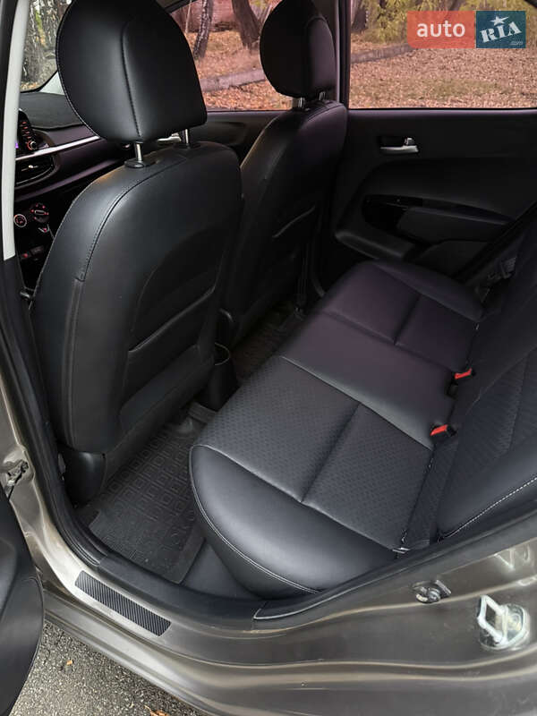 Хэтчбек Kia Morning 2018 в Чернигове