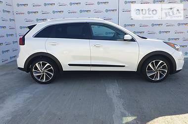 Внедорожник / Кроссовер Kia Niro 2017 в Днепре