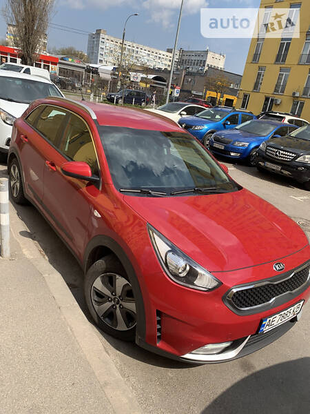 Хетчбек Kia Niro 2018 в Києві