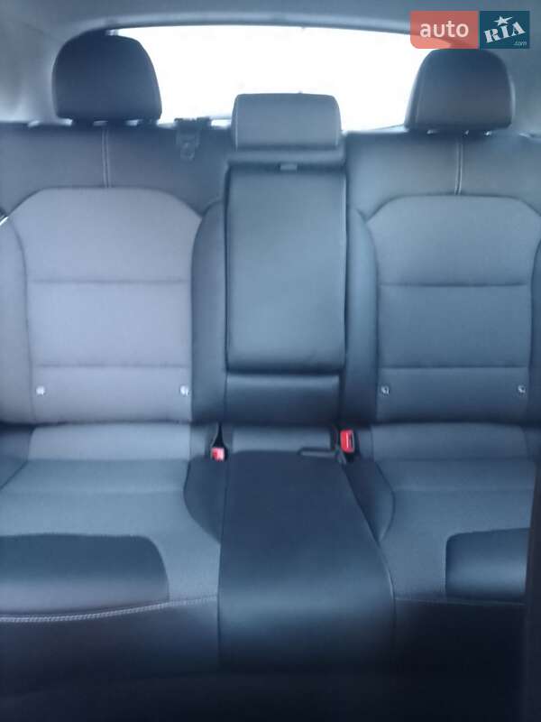 Внедорожник / Кроссовер Kia Niro 2020 в Киеве