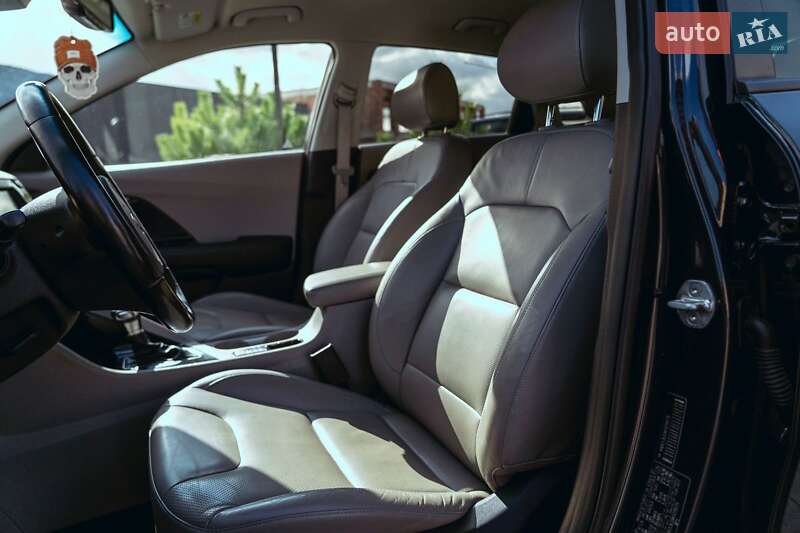 Внедорожник / Кроссовер Kia Niro 2018 в Хмельницком