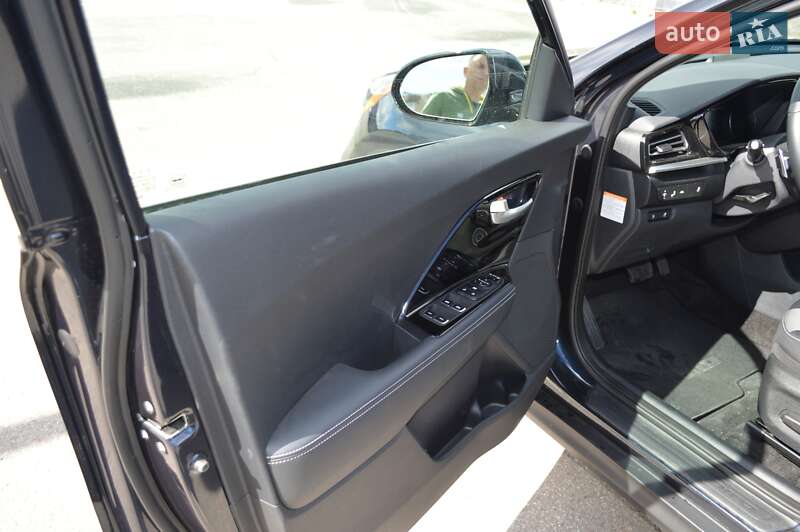 Внедорожник / Кроссовер Kia Niro 2021 в Ивано-Франковске