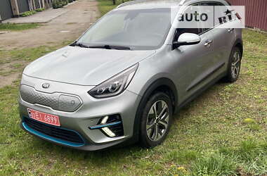 Позашляховик / Кросовер Kia Niro 2018 в Києві