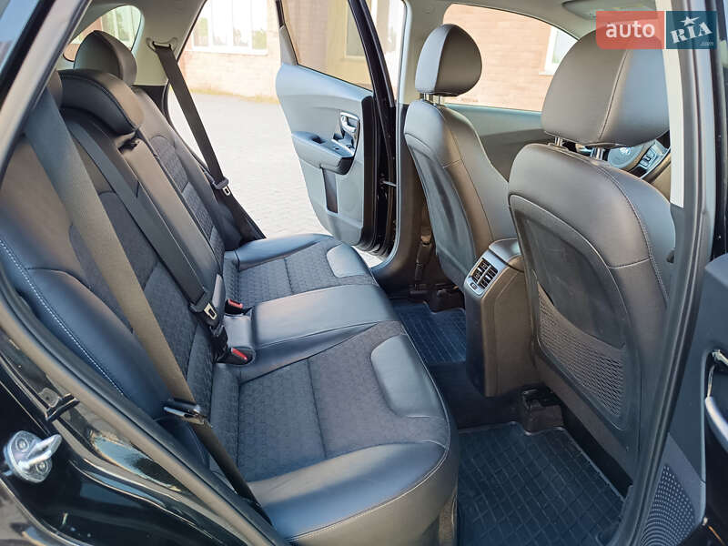 Внедорожник / Кроссовер Kia Niro 2017 в Николаеве