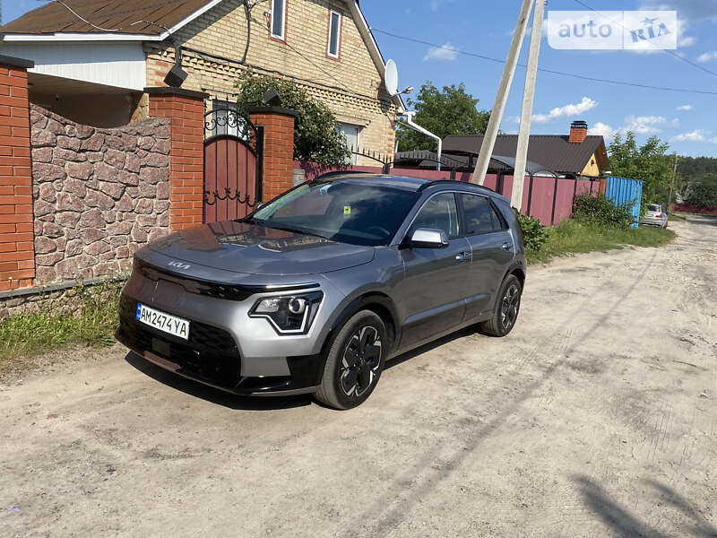 Внедорожник / Кроссовер Kia Niro 2023 в Радомышле