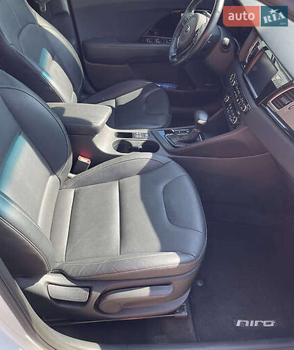 Внедорожник / Кроссовер Kia Niro 2018 в Киеве фото 11 Внедорожник / Кроссовер Kia Niro 2018 в Киеве