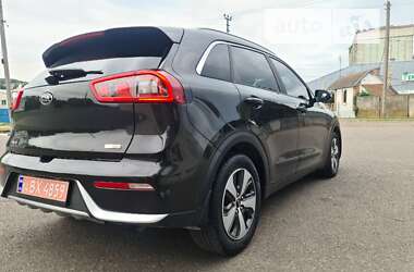 Внедорожник / Кроссовер Kia Niro 2017 в Стрые