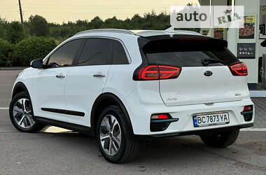 Внедорожник / Кроссовер Kia Niro 2021 в 