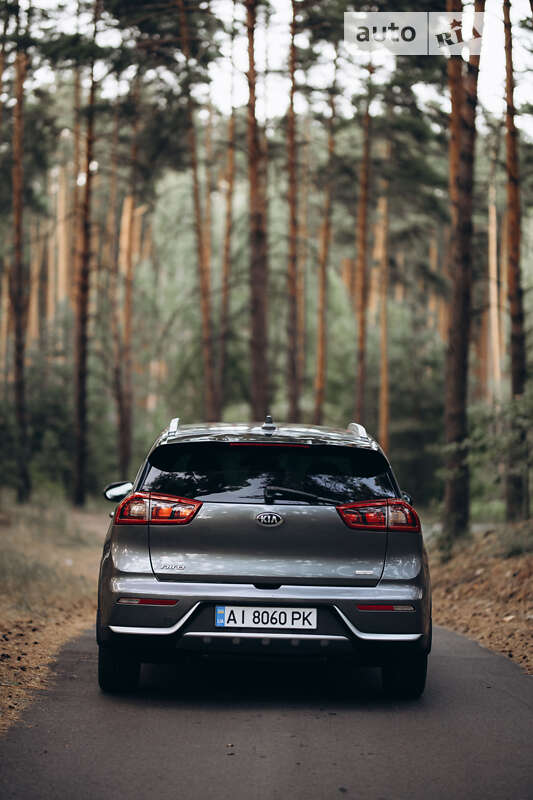 Внедорожник / Кроссовер Kia Niro 2016 в Переяславе