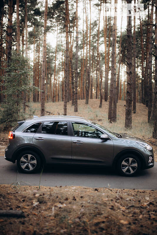 Внедорожник / Кроссовер Kia Niro 2016 в Переяславе