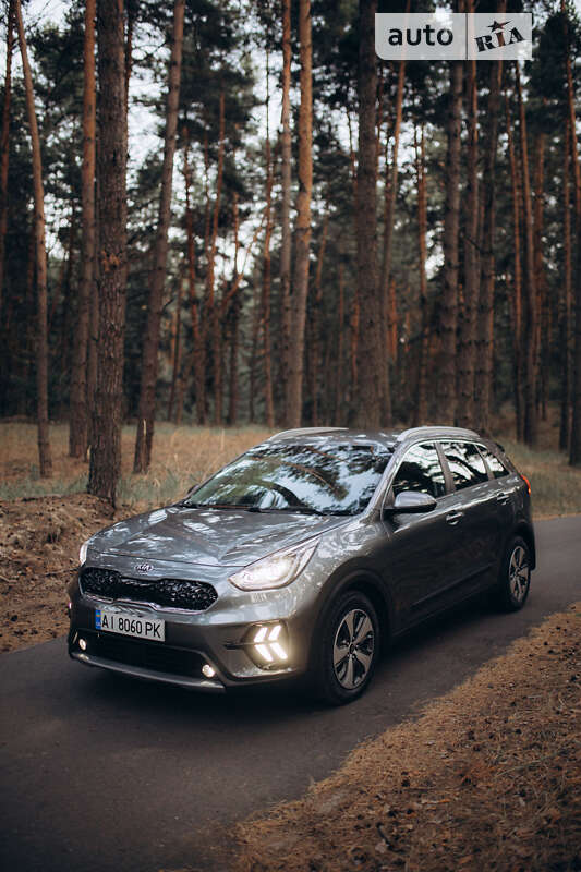 Внедорожник / Кроссовер Kia Niro 2016 в Переяславе