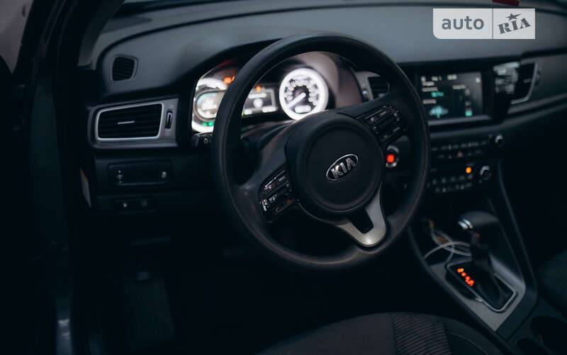 Внедорожник / Кроссовер Kia Niro 2016 в Переяславе