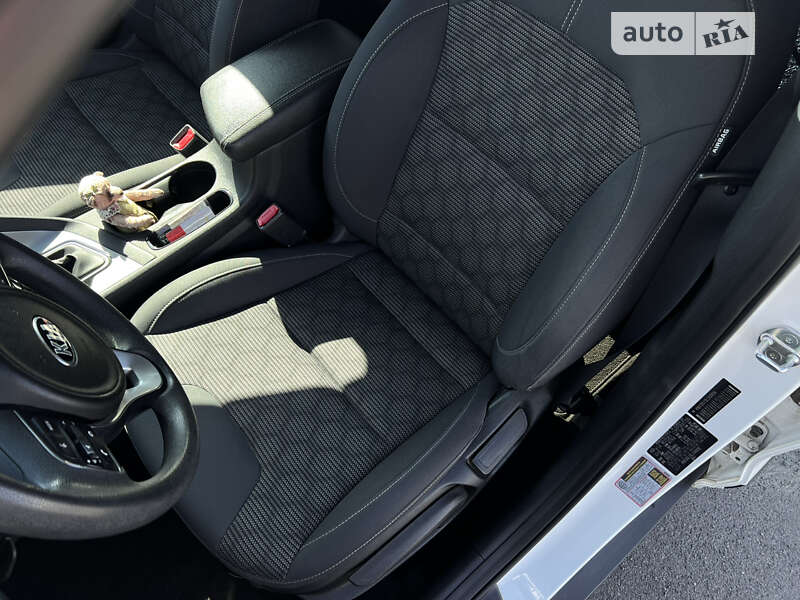 Внедорожник / Кроссовер Kia Niro 2019 в Киеве фото 14 Внедорожник / Кроссовер Kia Niro 2019 в Киеве