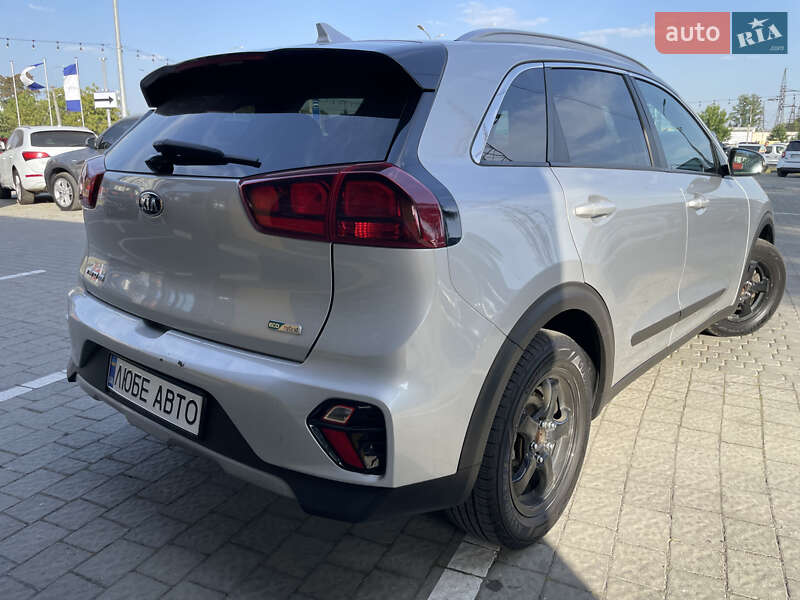 Позашляховик / Кросовер Kia Niro 2020 в Львові