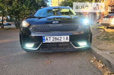 Позашляховик / Кросовер Kia Niro 2017 в Івано-Франківську