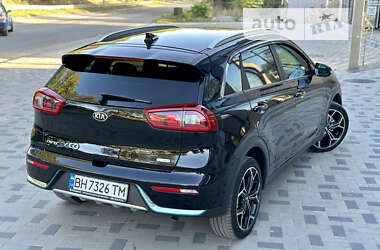 Внедорожник / Кроссовер Kia Niro 2017 в Одессе