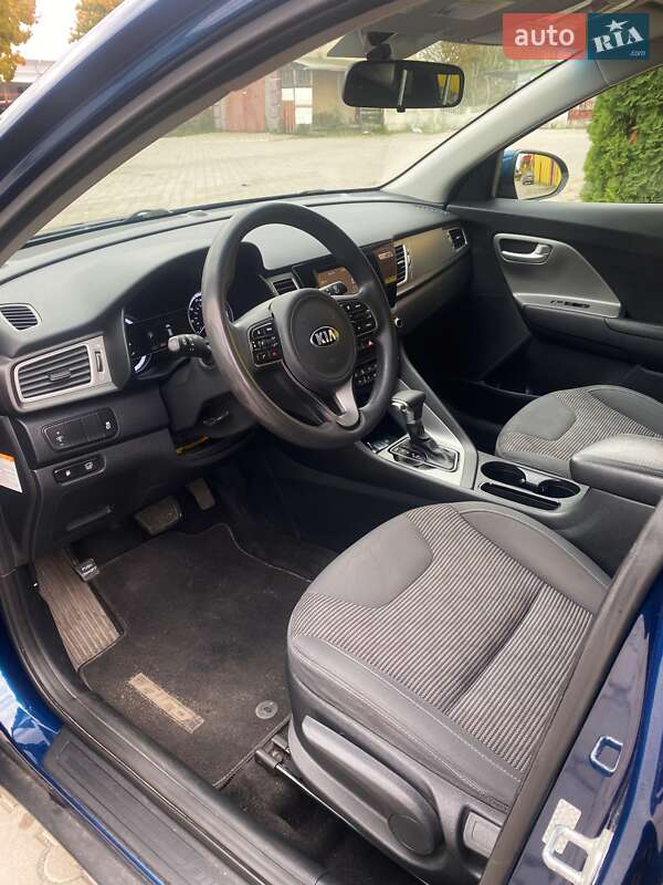 Внедорожник / Кроссовер Kia Niro 2017 в Ковеле