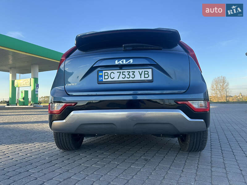 Внедорожник / Кроссовер Kia Niro 2023 в Новояворовске