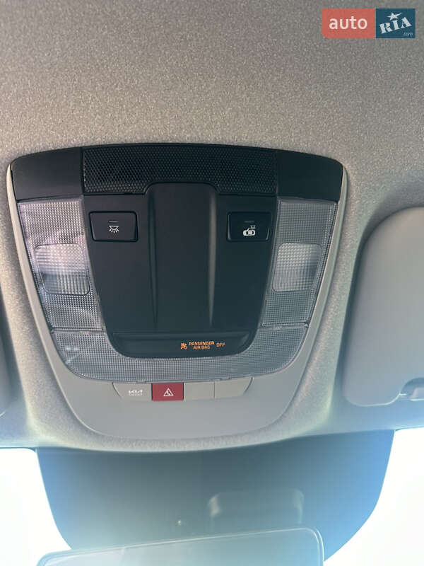 Внедорожник / Кроссовер Kia Niro 2023 в Новояворовске