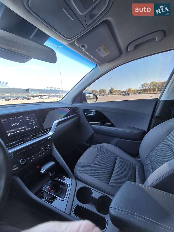 Позашляховик / Кросовер Kia Niro 2020 в Дніпрі