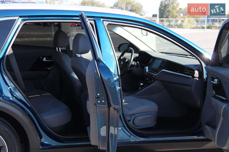 Позашляховик / Кросовер Kia Niro 2020 в Дніпрі