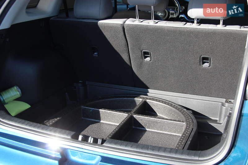 Позашляховик / Кросовер Kia Niro 2020 в Дніпрі