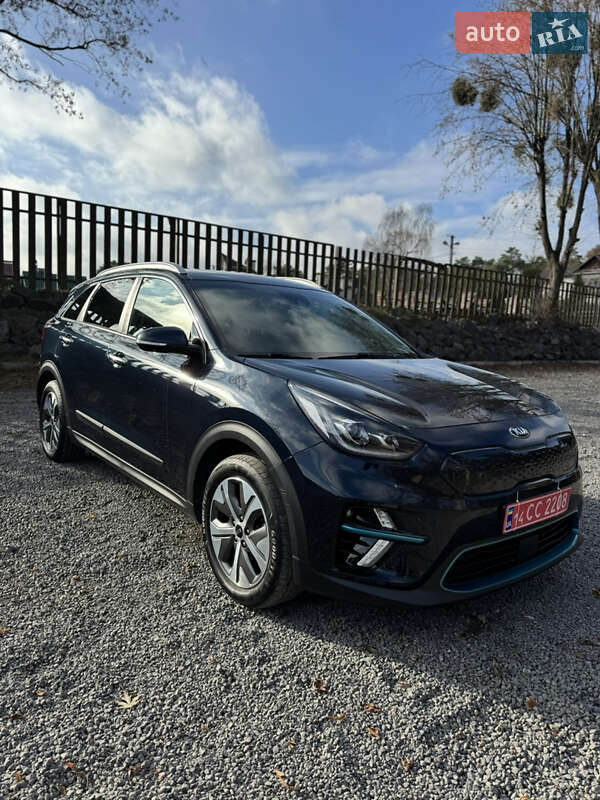 Позашляховик / Кросовер Kia Niro 2019 в Львові