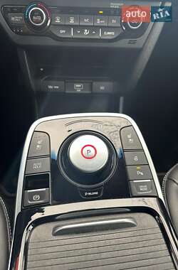 Внедорожник / Кроссовер Kia Niro 2019 в 