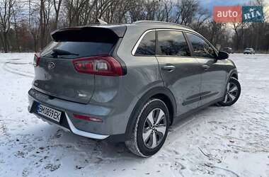 Позашляховик / Кросовер Kia Niro 2017 в Сумах