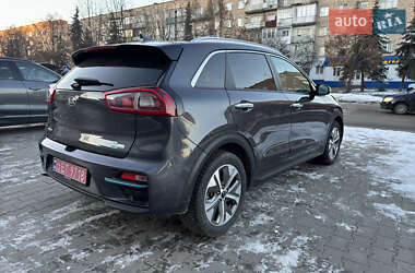 Внедорожник / Кроссовер Kia Niro 2019 в Дубно