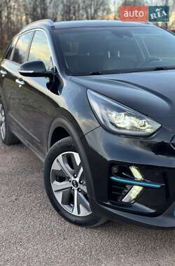 Позашляховик / Кросовер Kia Niro 2020 в Долині