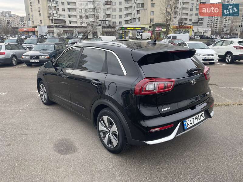 Внедорожник / Кроссовер Kia Niro 2017 в Сквире