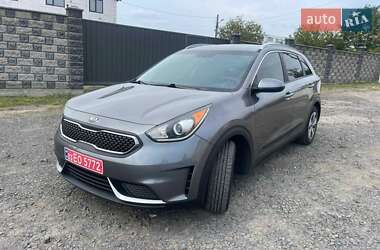 Внедорожник / Кроссовер Kia Niro 2017 в Лубнах
