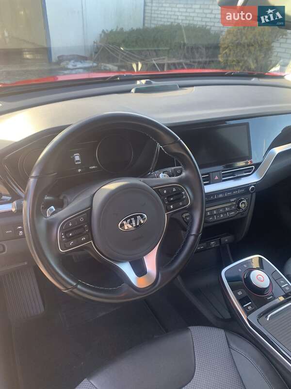 Позашляховик / Кросовер Kia Niro 2020 в Львові