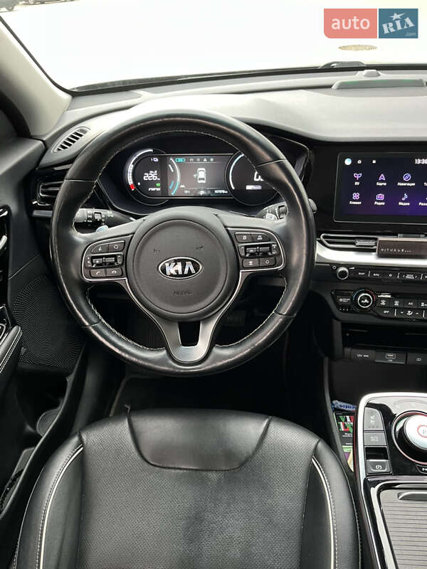 Внедорожник / Кроссовер Kia Niro 2020 в Бориславе