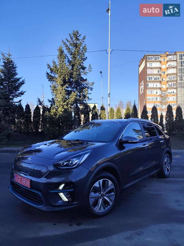 Позашляховик / Кросовер Kia Niro 2019 в Тернополі