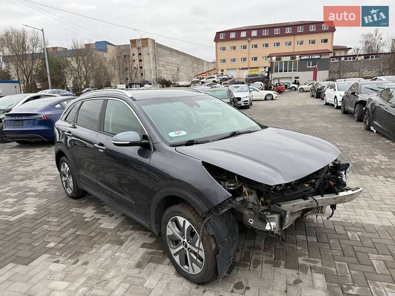 Позашляховик / Кросовер Kia Niro 2019 в Луцьку