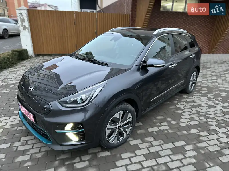 Позашляховик / Кросовер Kia Niro 2019 в 